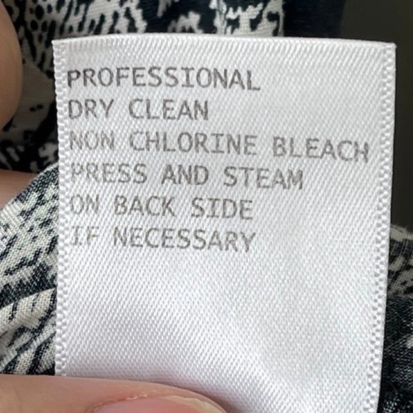 ROSE & THYME | Black and White Bohemian Style Short Sleeve Blouse | Size XS - Picture 8 of 10